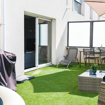 Superbe Appartement Avec Terrasse, Piscine & Parking Prive A Marseille Luaran gambar